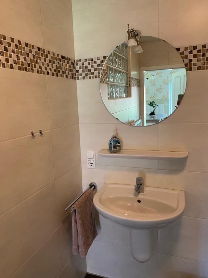 Twisterhof, Appartement Anna, Sustrum Eksteriør bilde